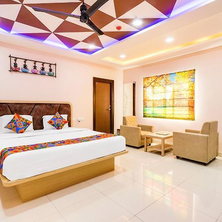 Fabhotel Prime Ravila Grand Hyderabad Exterior foto